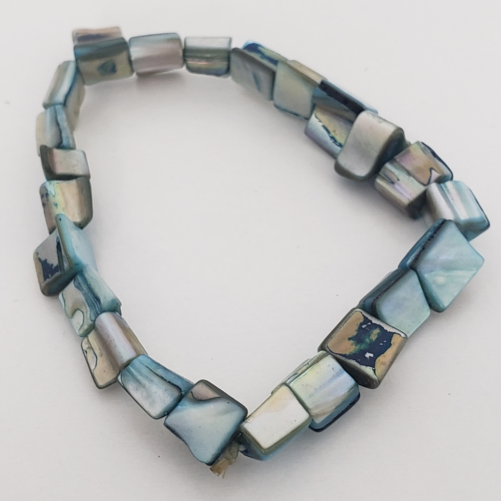 Shell Stretch Bracelet